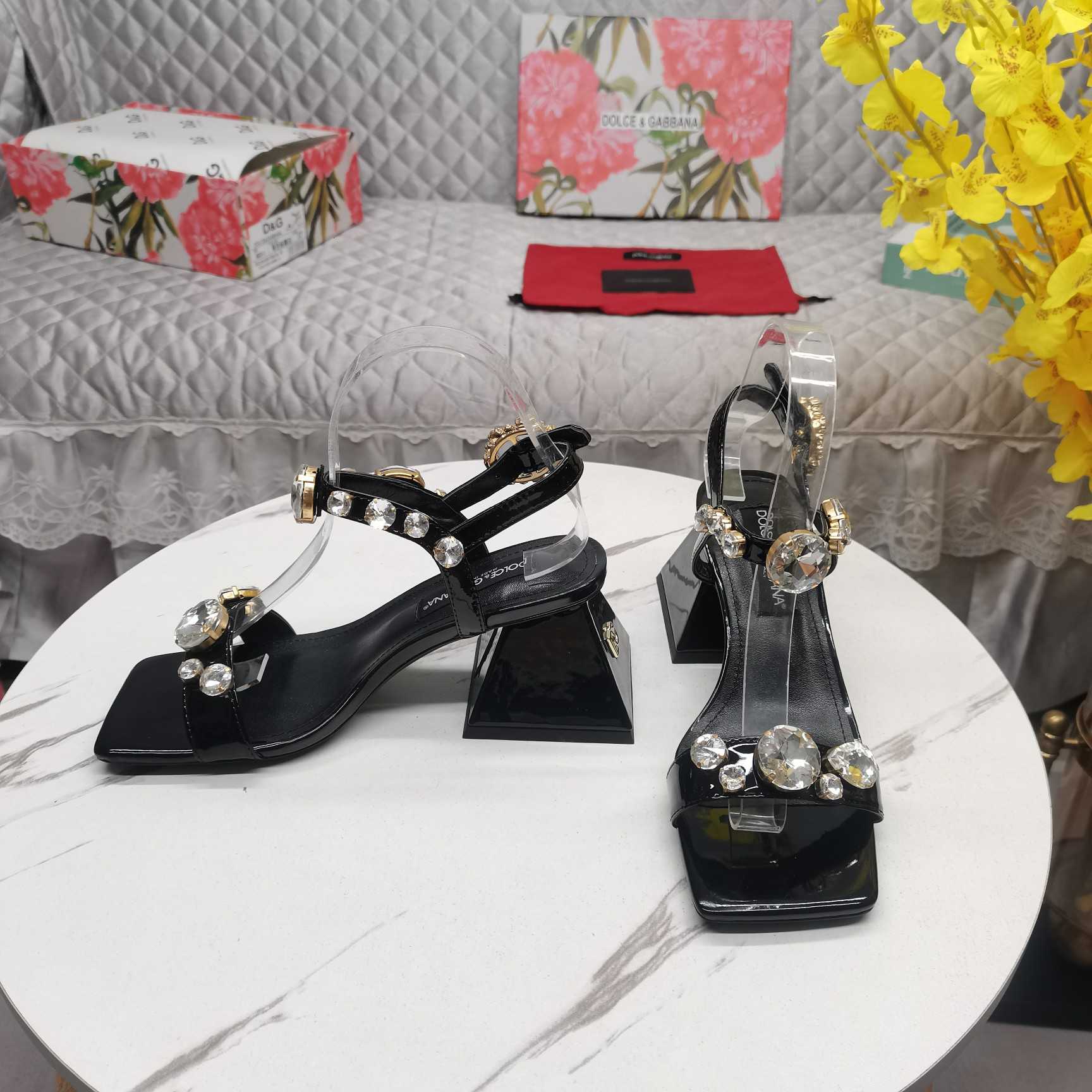 Dolce & Gabbana Polished Calfskin Sandals With Crystals - FashionPlug
