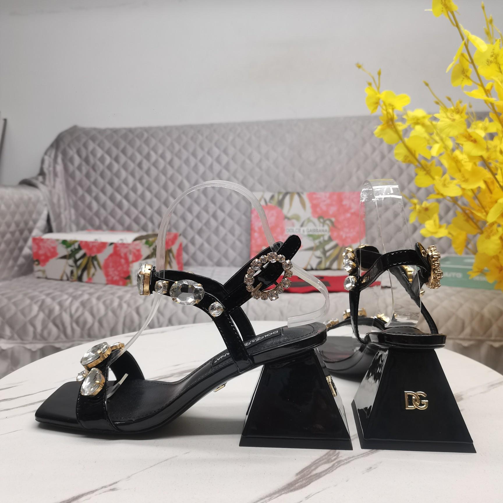 Dolce & Gabbana Polished Calfskin Sandals With Crystals - FashionPlug