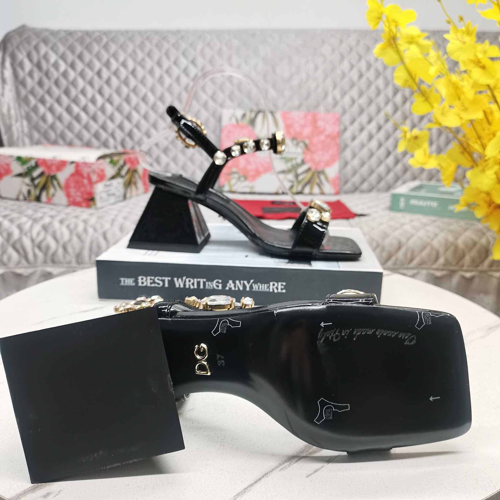 Dolce & Gabbana Polished Calfskin Sandals With Crystals - FashionPlug