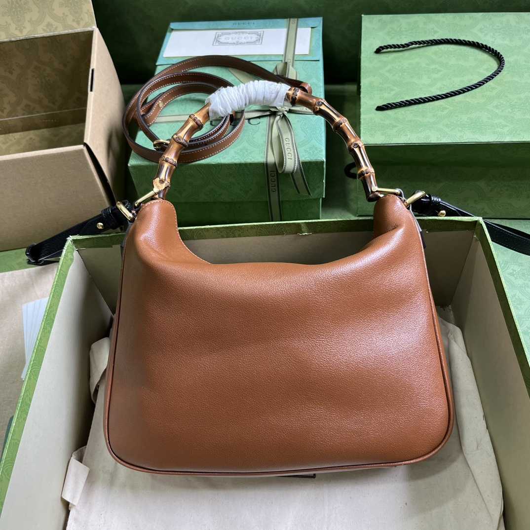 Gucci Diana Medium Shoulder Bag(30-23-6.5cm) - FashionPlug