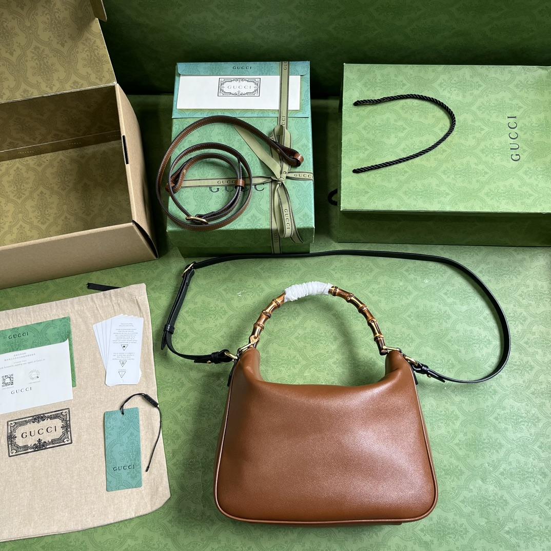 Gucci Diana Medium Shoulder Bag(30-23-6.5cm) - FashionPlug