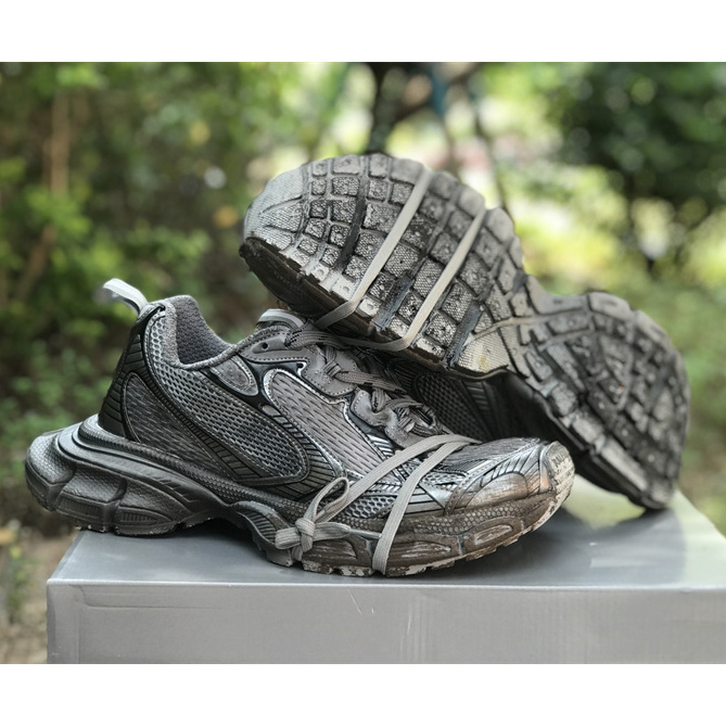 Balenciaga 3XL Trainers - FashionPlug