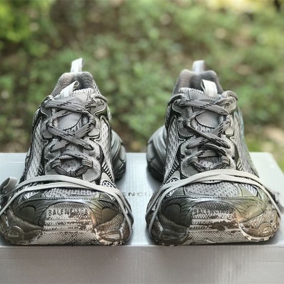 Balenciaga 3XL Trainers - FashionPlug