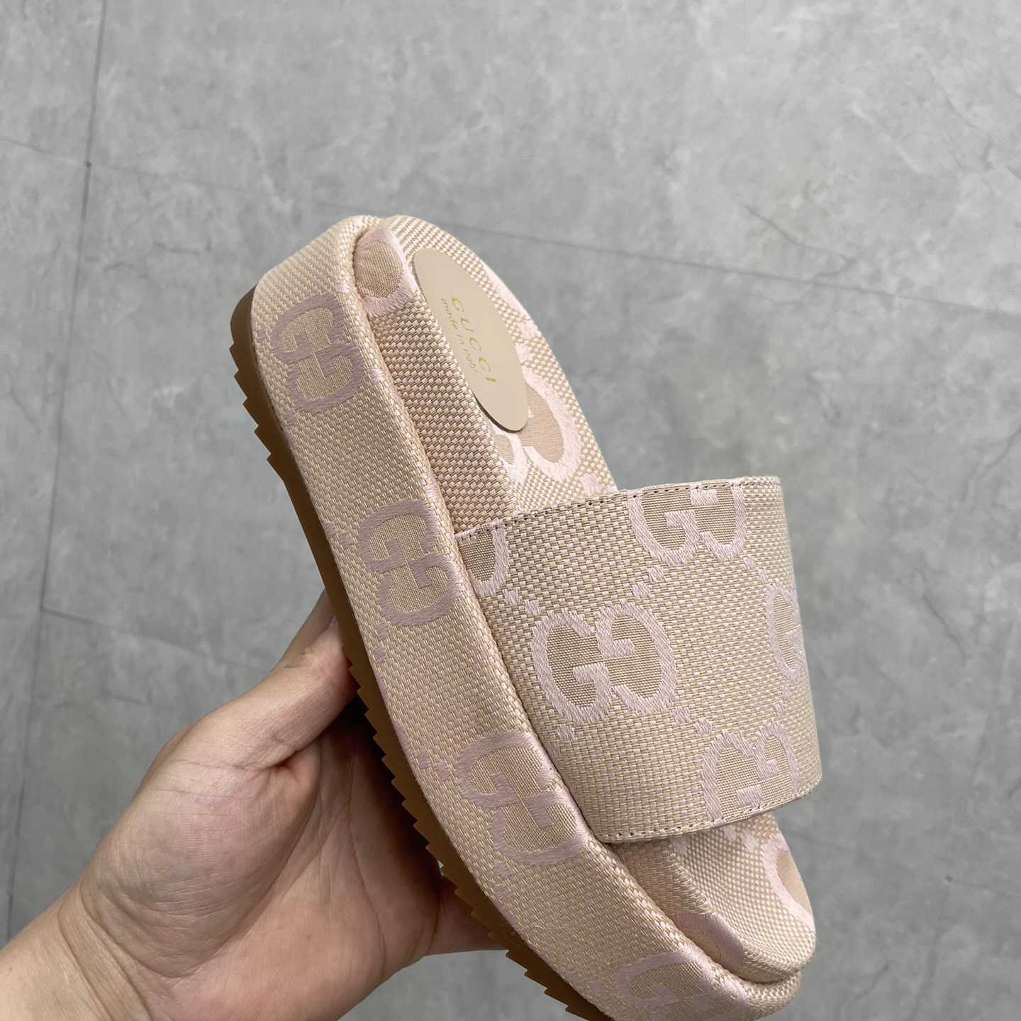 Gucci Women's Jumbo GG Platform Slide Sandal - FashionPlug