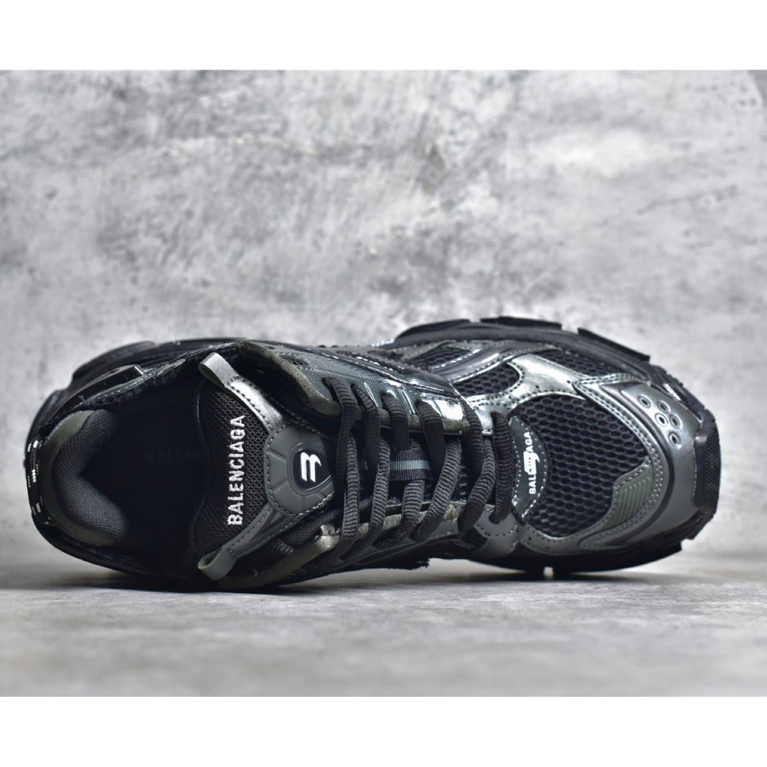 Balenciaga Runner Sneaker In Black - FashionPlug
