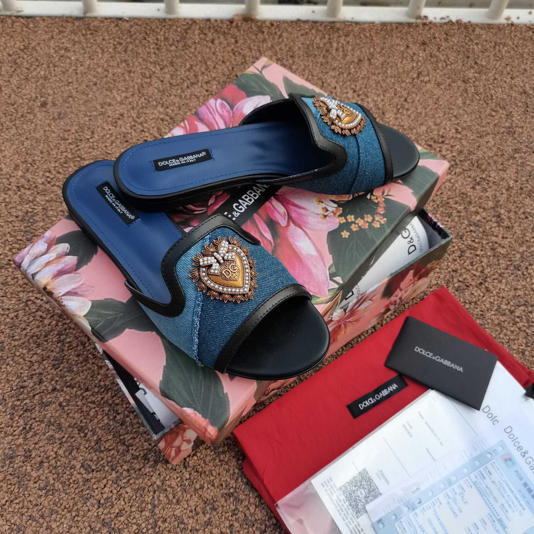 Dolce & Gabbana Slip-on Flat Sandals - FashionPlug