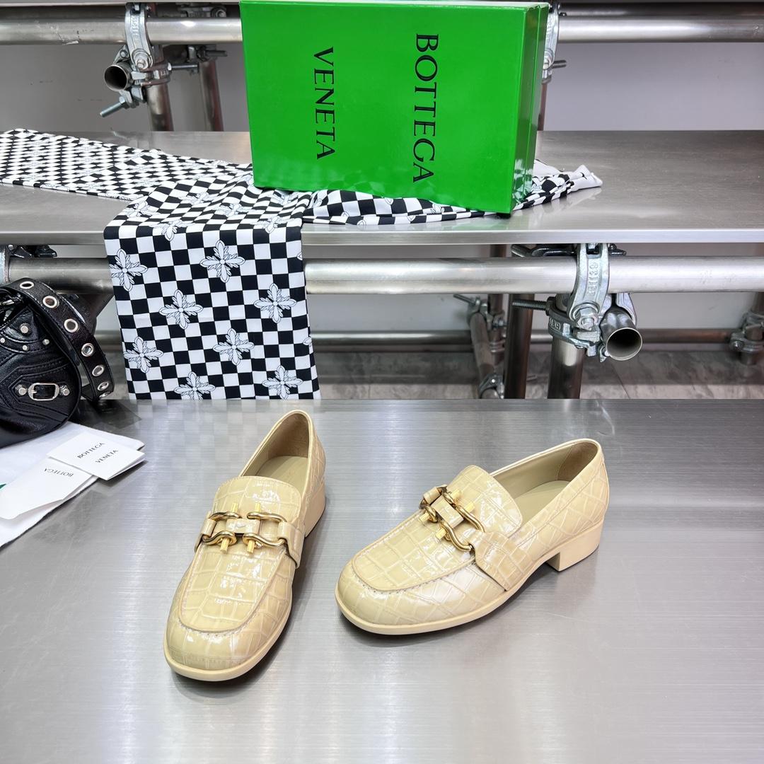 Bottega Veneta Monsieur Loafer - FashionPlug