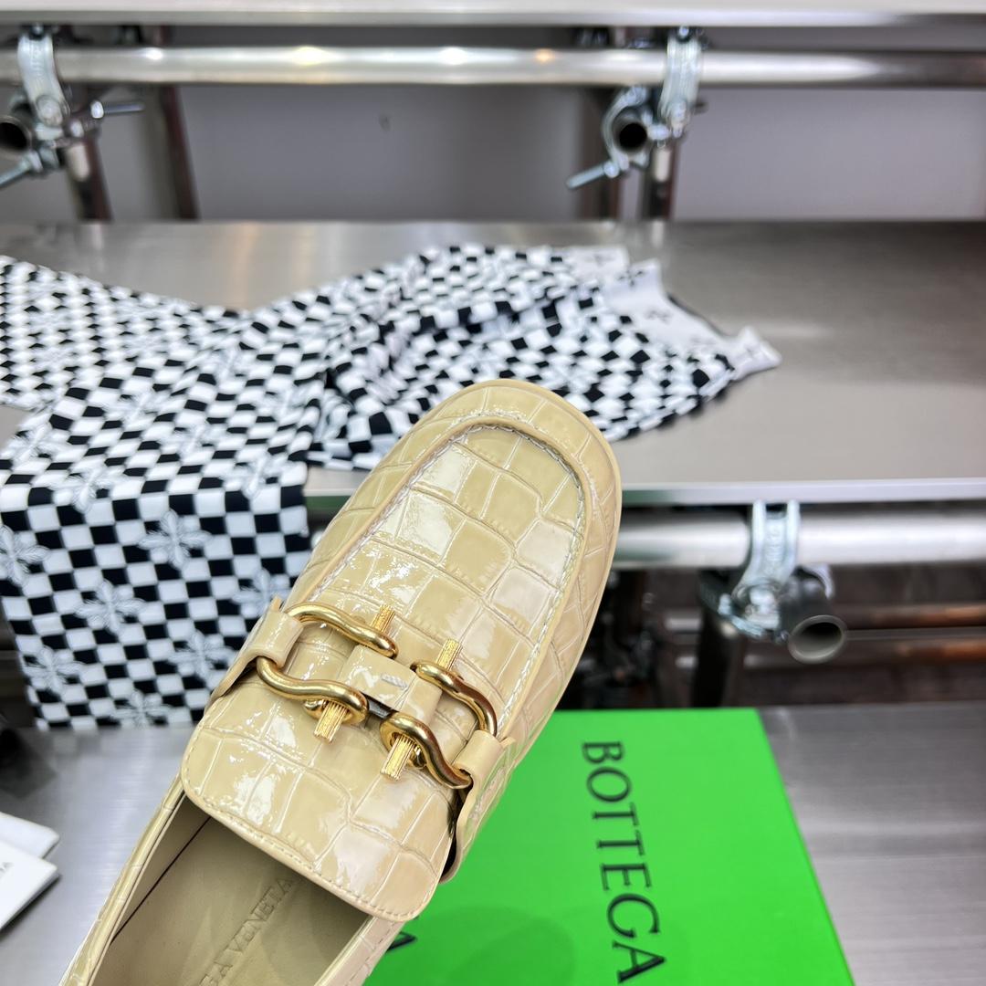 Bottega Veneta Monsieur Loafer - FashionPlug