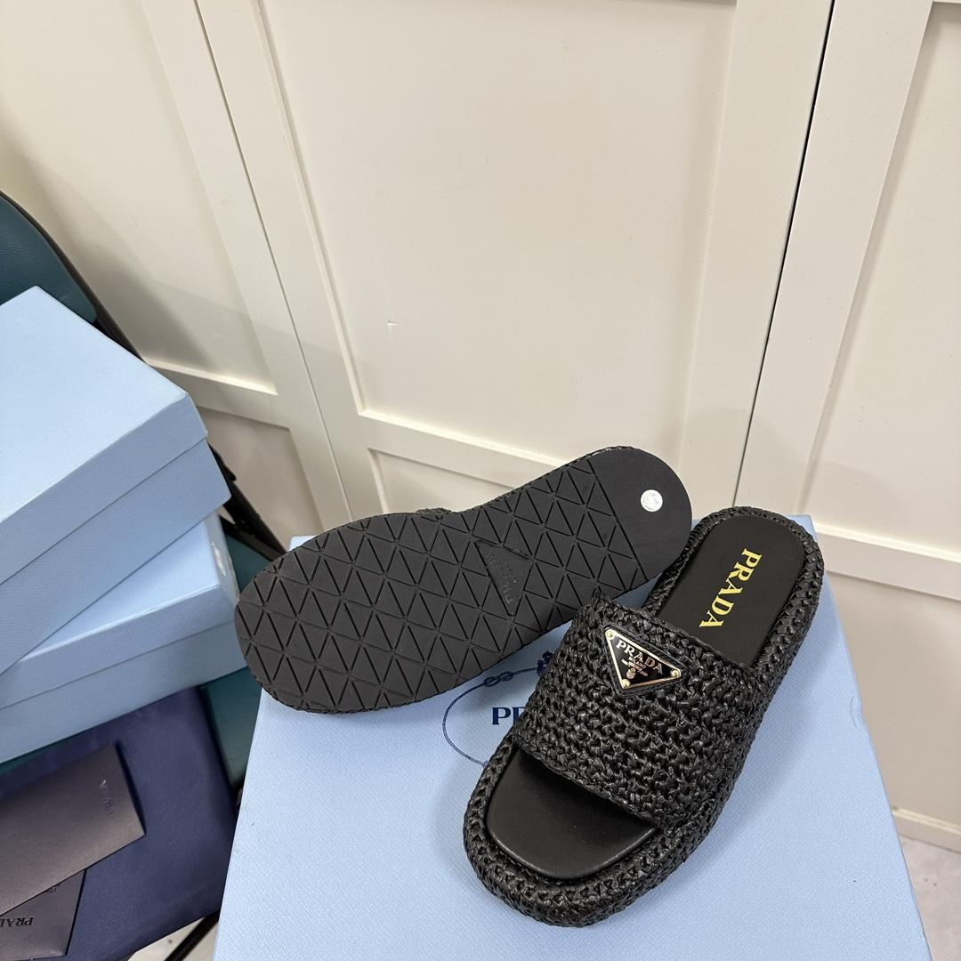Prada Crochet Flatform Slides - FashionPlug