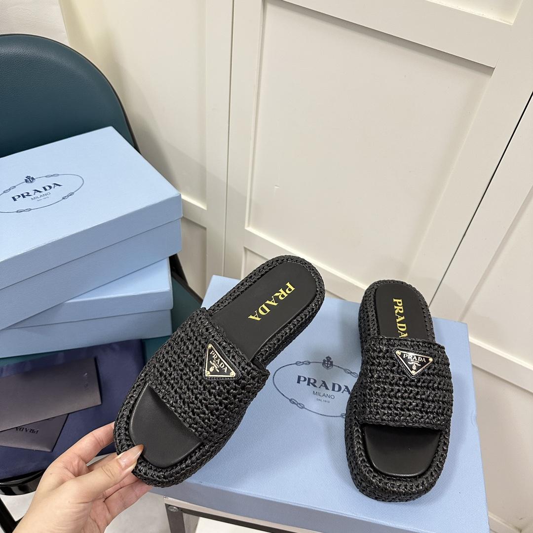 Prada Crochet Flatform Slides - FashionPlug