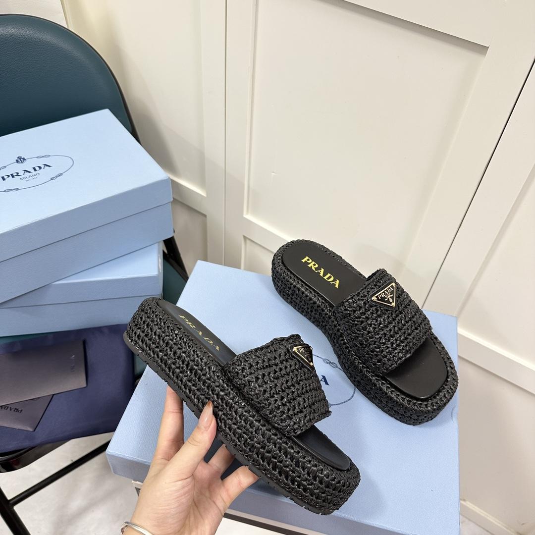 Prada Crochet Flatform Slides - FashionPlug