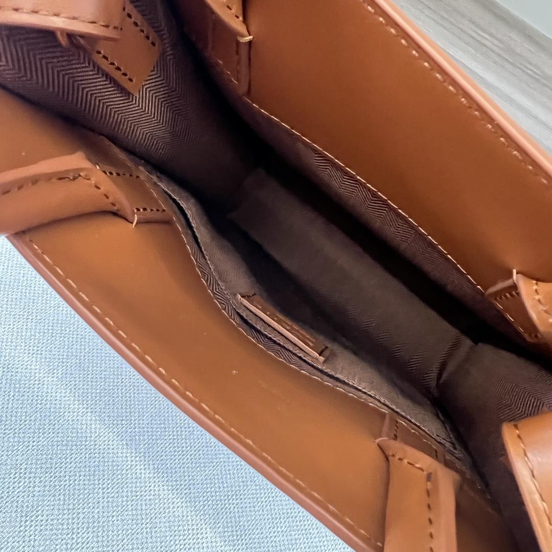 Loewe Standard A5 Tote In Sleek Calfskin - FashionPlug