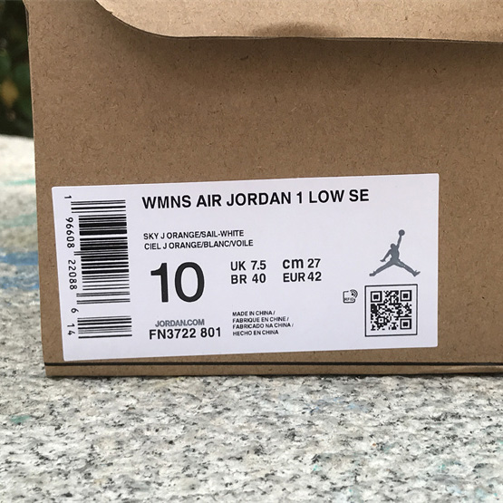 Air Jordan 1 Low SE “Canvas”Sneaker      FN3722-801 - FashionPlug