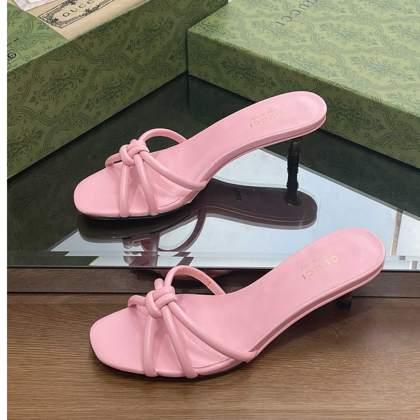Gucci Women's Slide Sandal With Bamboo  - FashionPlug