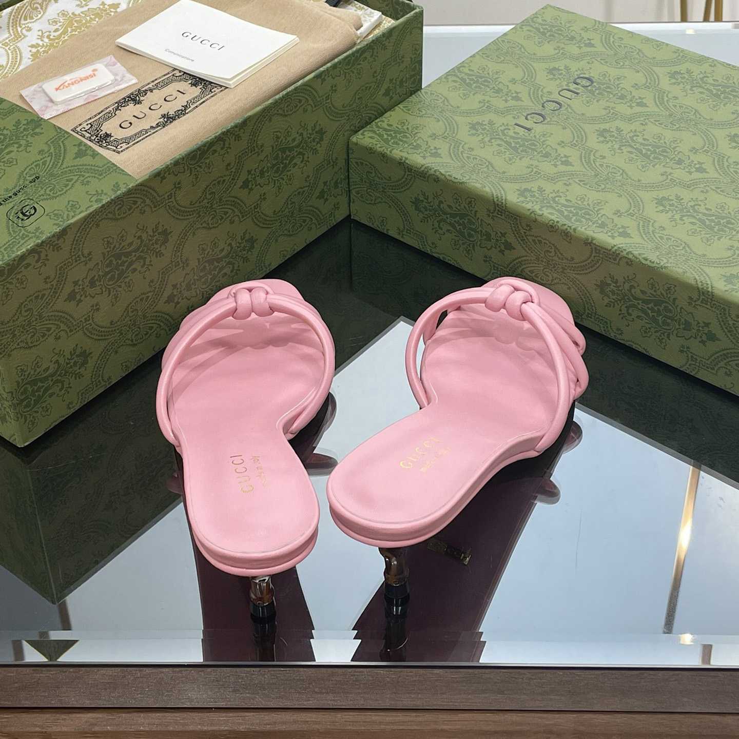 Gucci Women's Slide Sandal With Bamboo  - FashionPlug