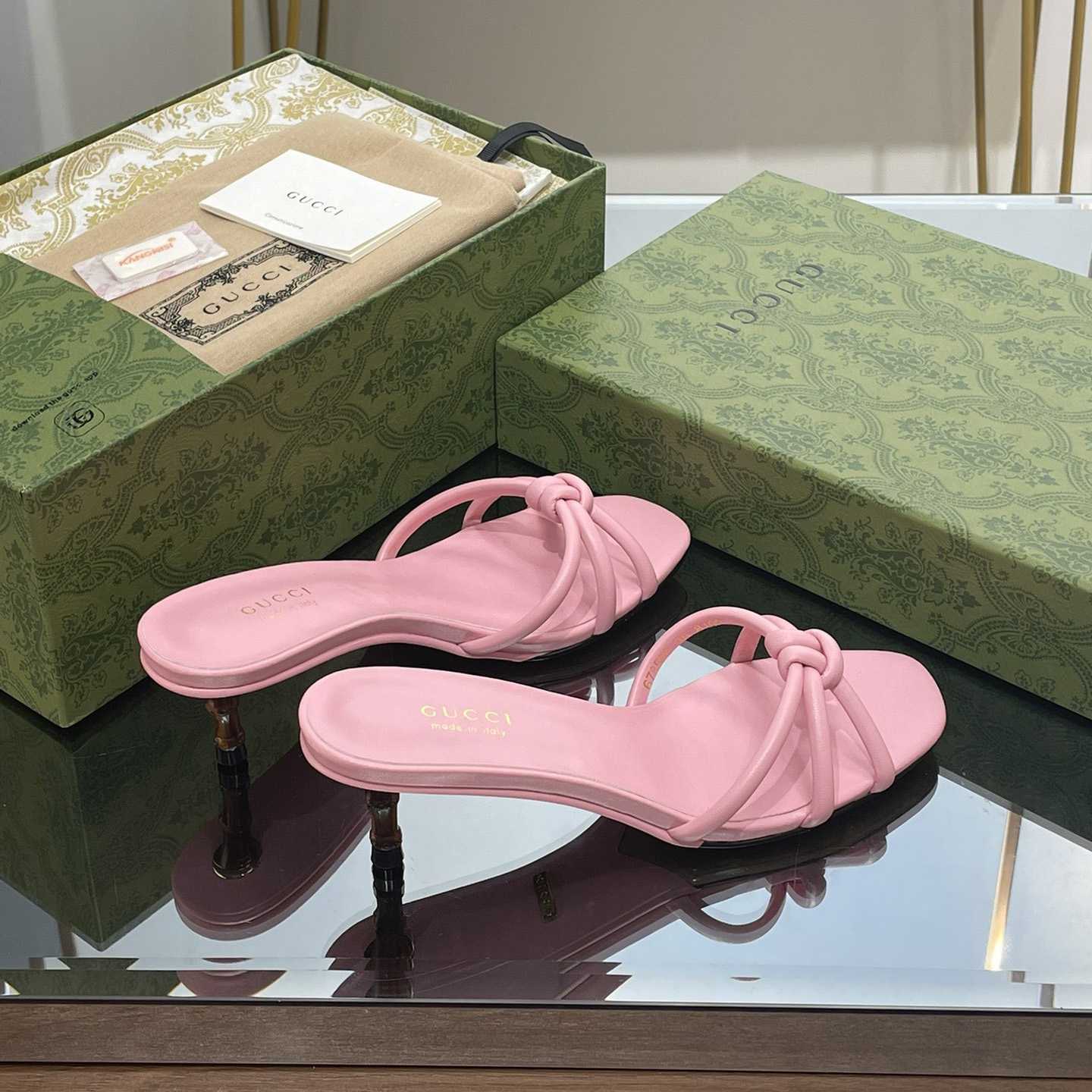 Gucci Women's Slide Sandal With Bamboo  - FashionPlug