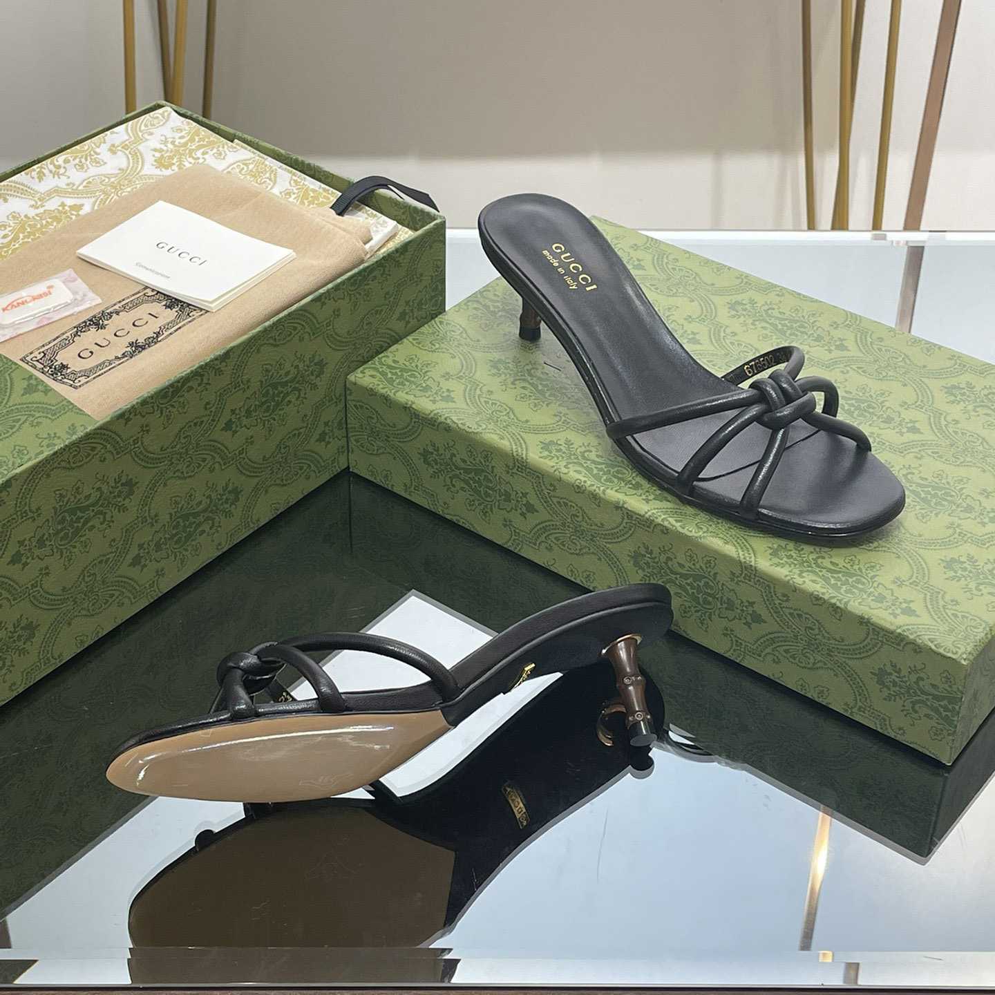 Gucci Women's Slide Sandal With Bamboo  - FashionPlug