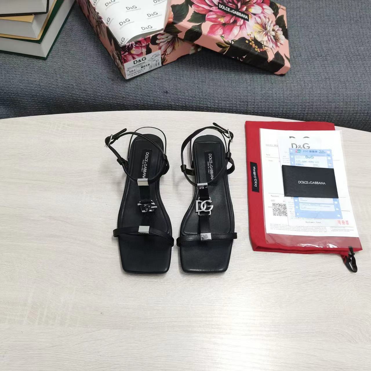 Dolce & Gabbana Leather Square Toe Sandals With Silver Logo - FashionPlug