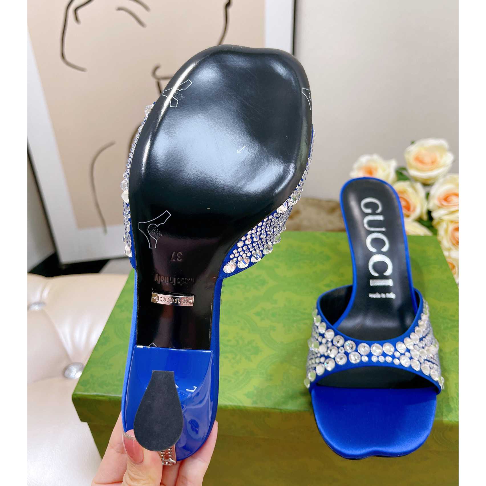 Gucci Women's Slide Sandal With Crystals - FashionPlug