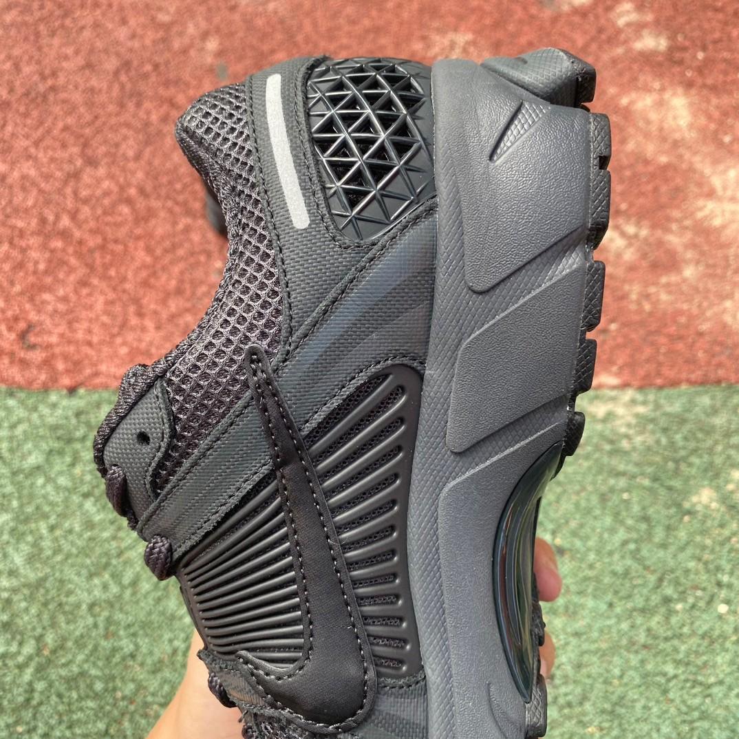 Nike Air Zoom Vomero Sneaker      bv1358-002 - FashionPlug