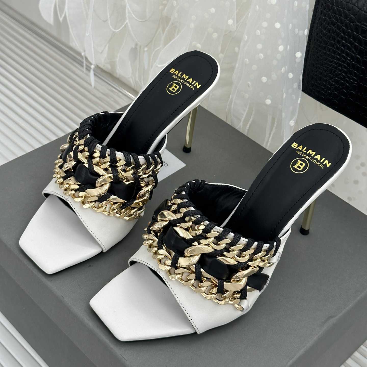 Balmain Chain-link Detail 110mm Pumps - FashionPlug