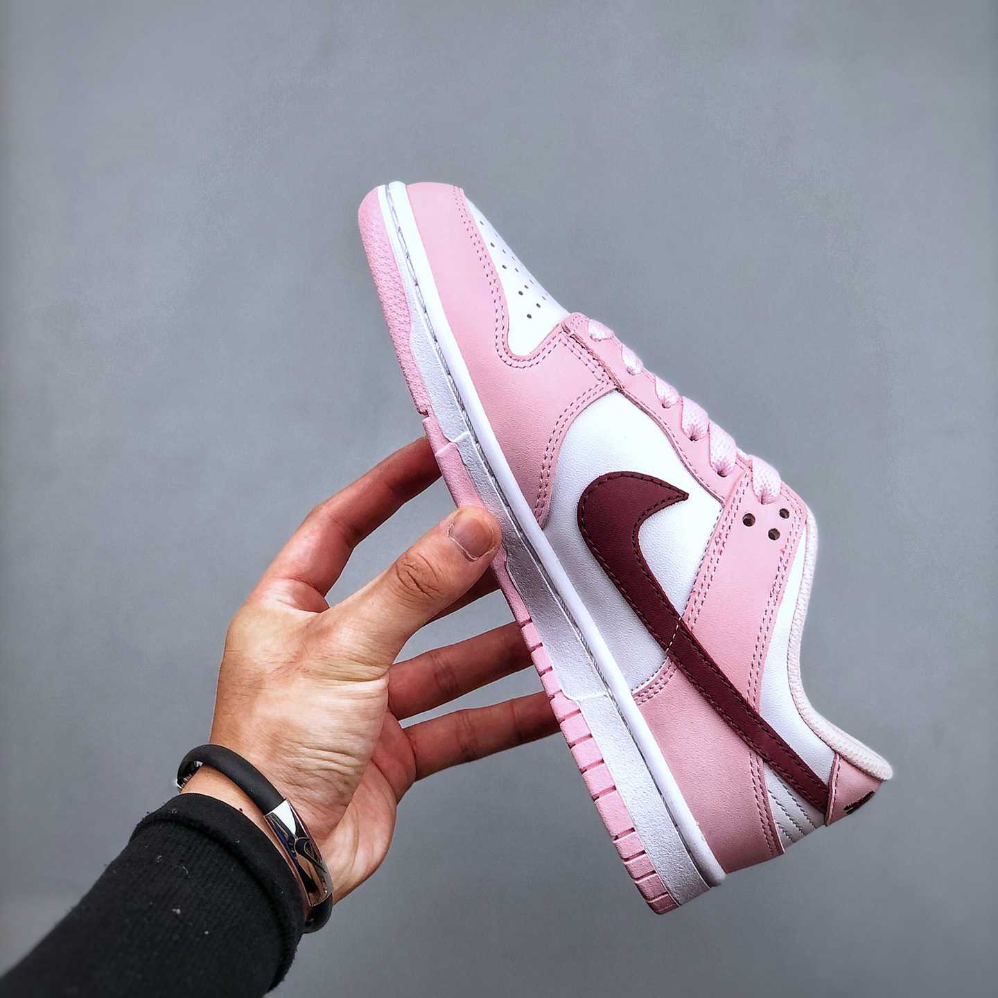 Nike Nk Dunk SB Low Sneakers       CW1590-601 - FashionPlug