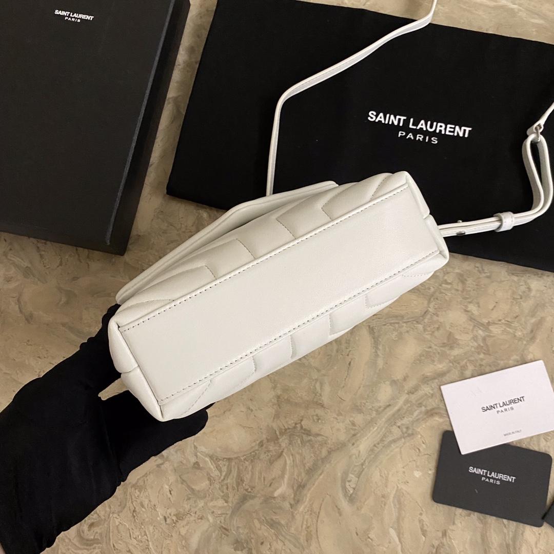 Saint Laurent Loulou Shoulder Bag (20x7x15cm) - FashionPlug