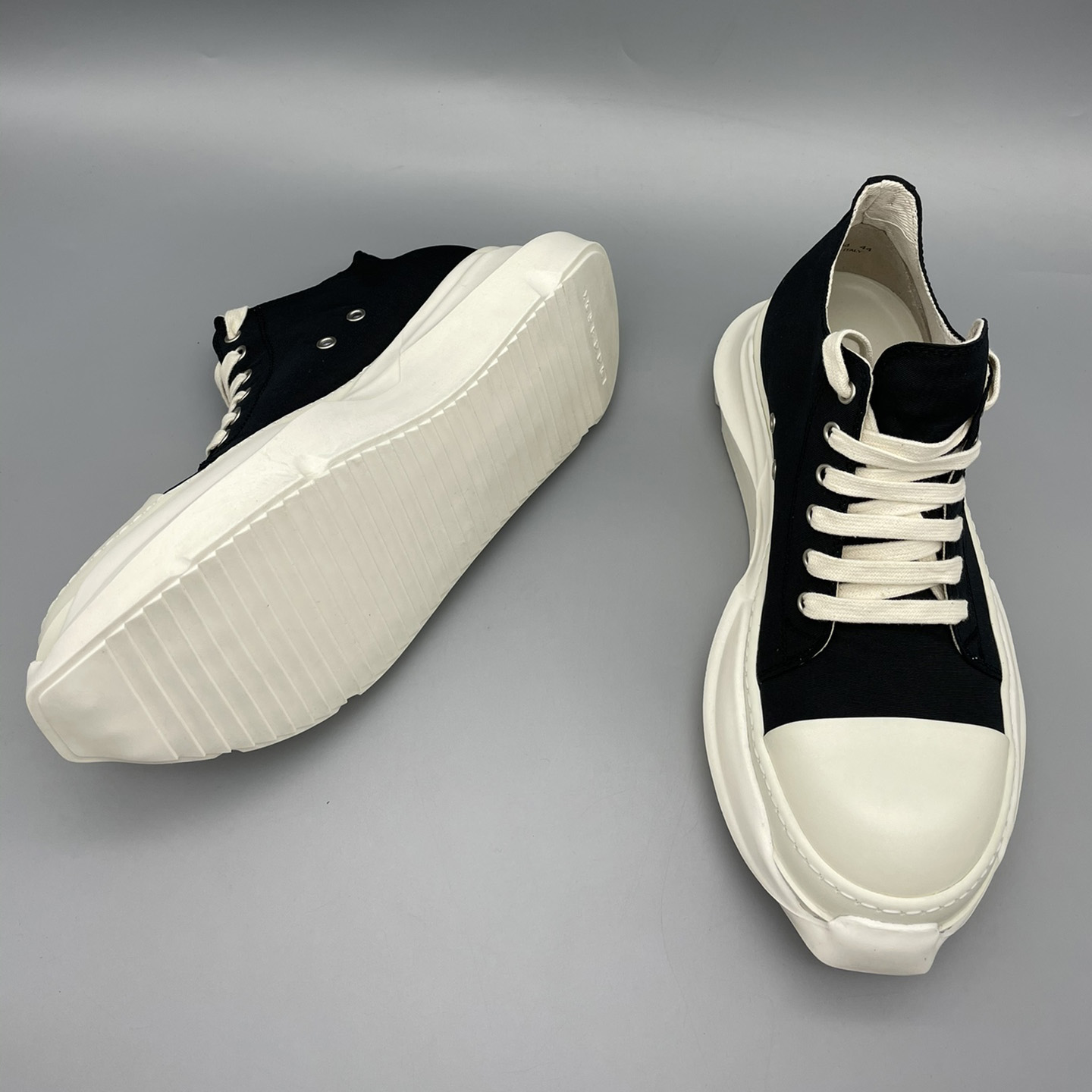 Rick Owens Drkshdw Low-top Sneakers - FashionPlug