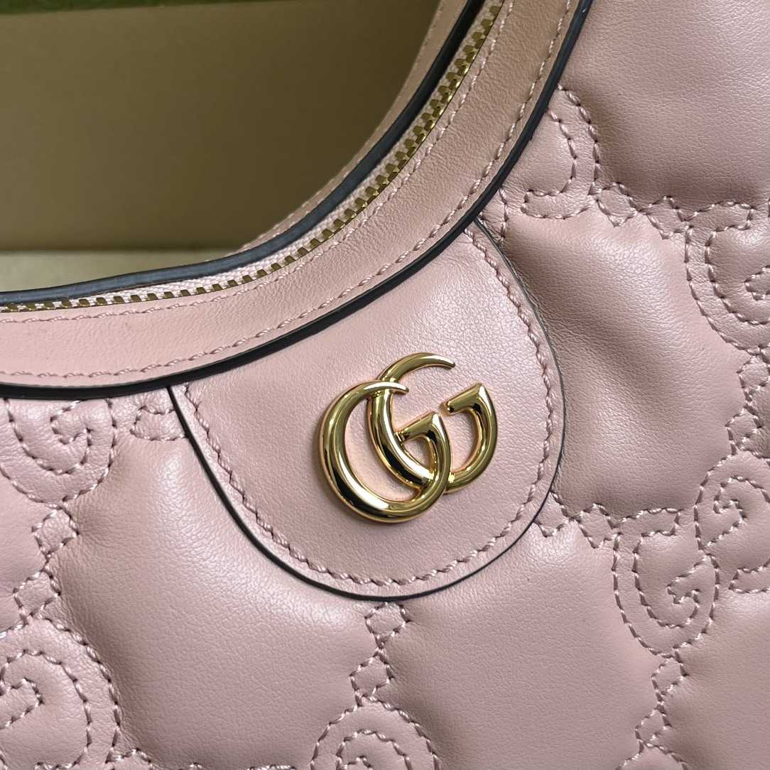 Gucci GG Matelasse Mini Bag(21x 14x 6cm) - FashionPlug