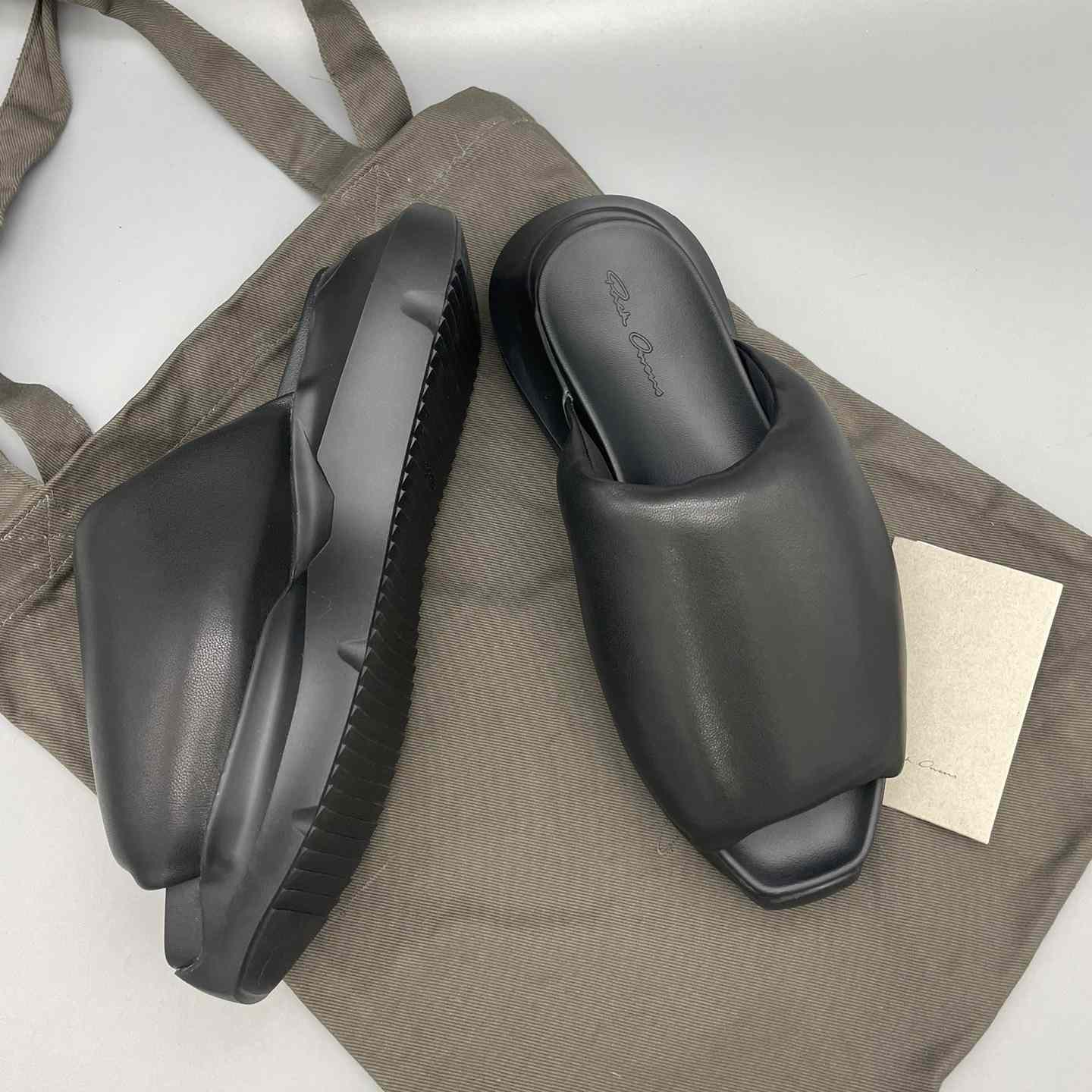 Rick Owens SS23 Edfu Geth Puffer Slide In Black - FashionPlug
