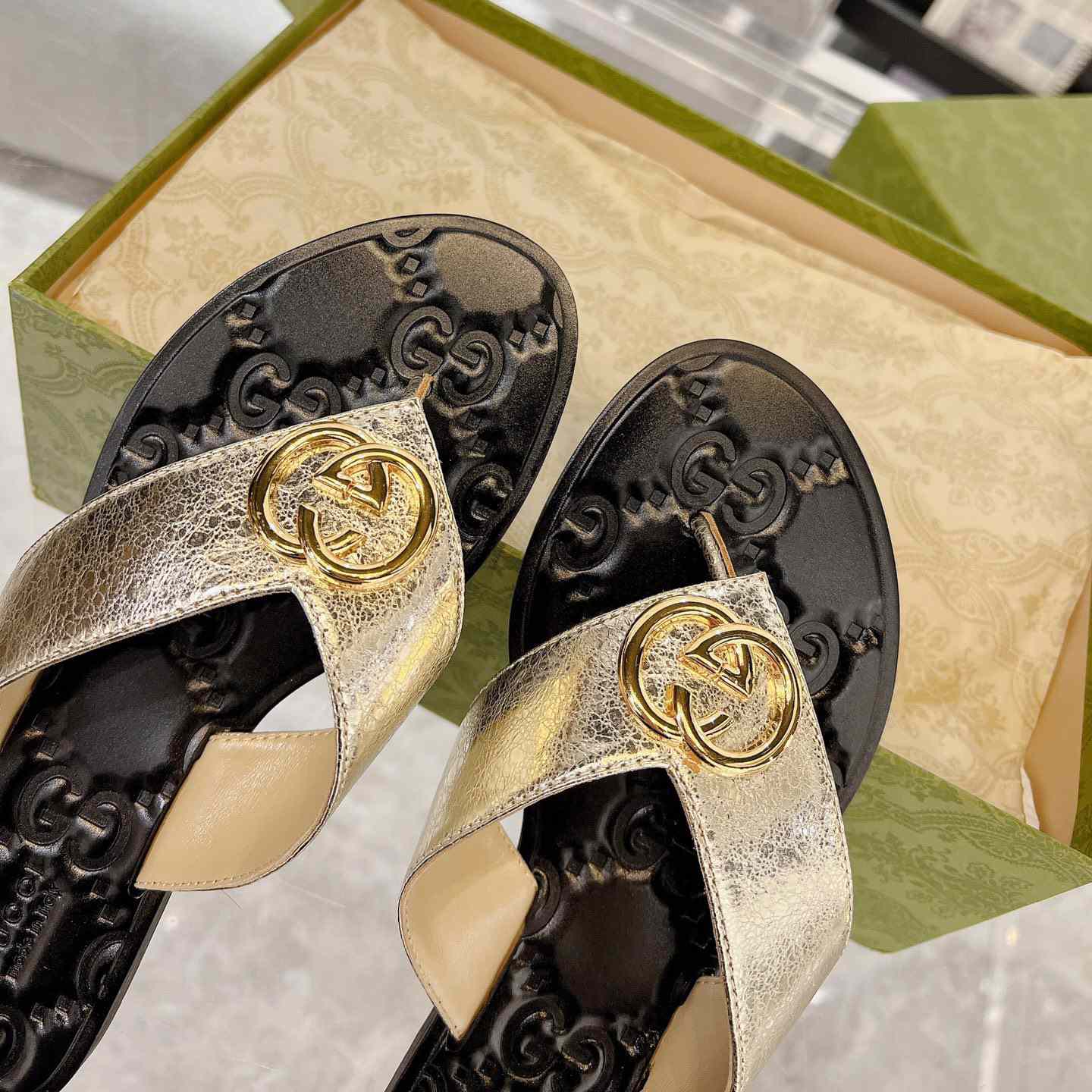 Gucci Double G Thong Sandals - FashionPlug