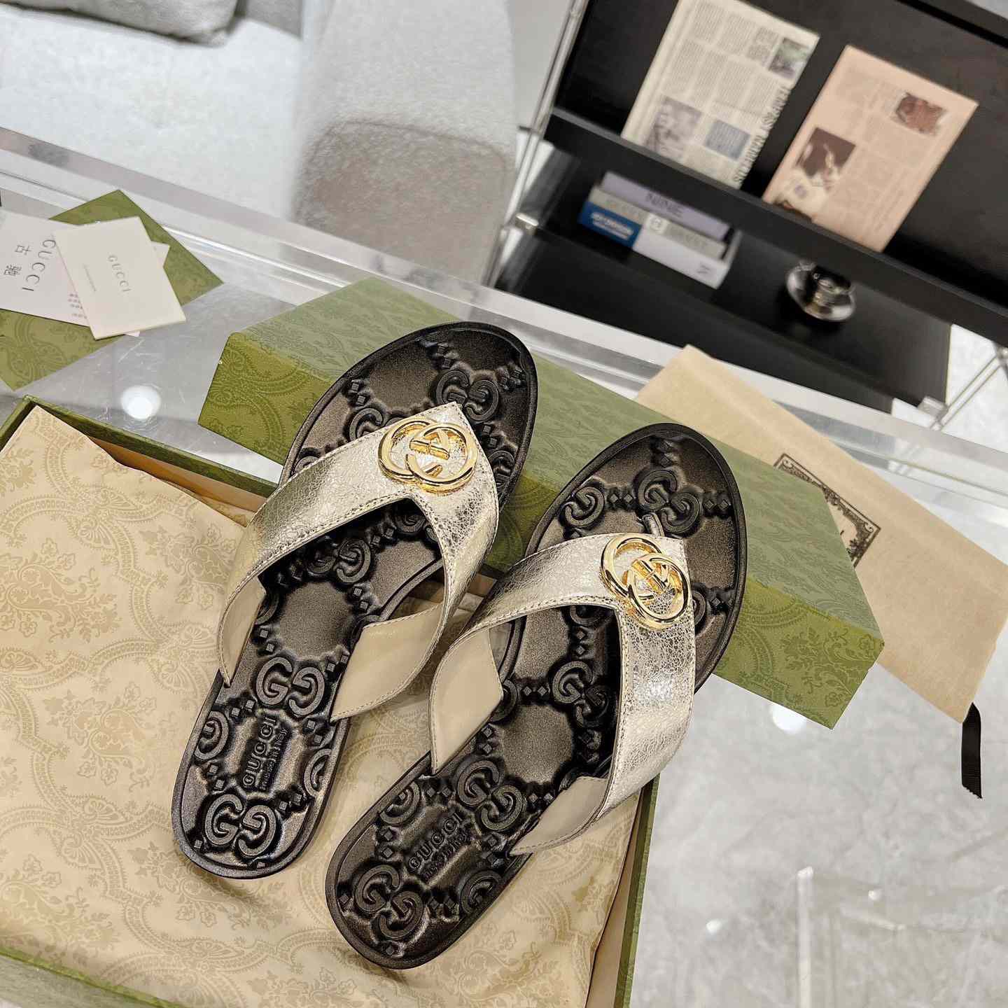 Gucci Double G Thong Sandals - FashionPlug