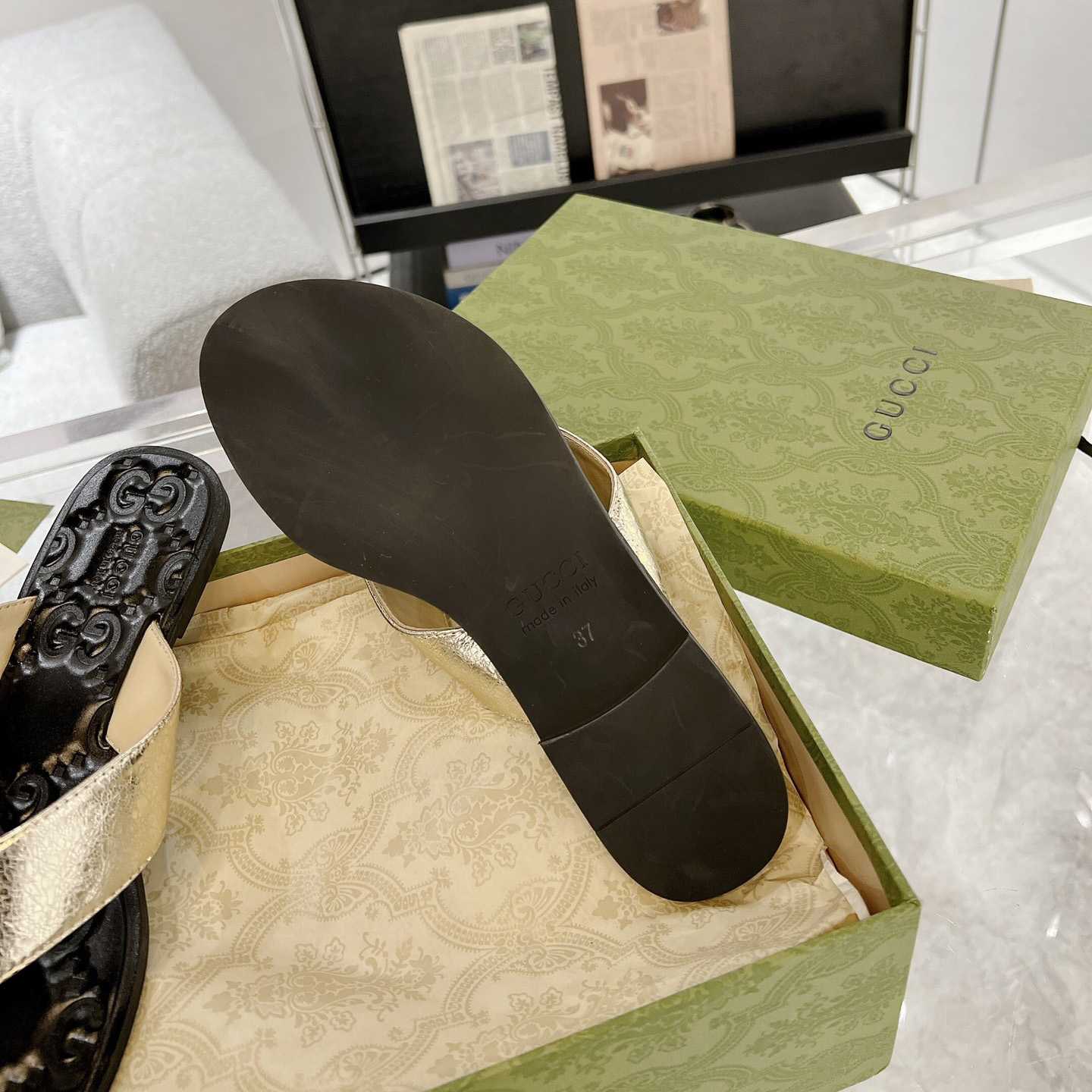Gucci Double G Thong Sandals - FashionPlug