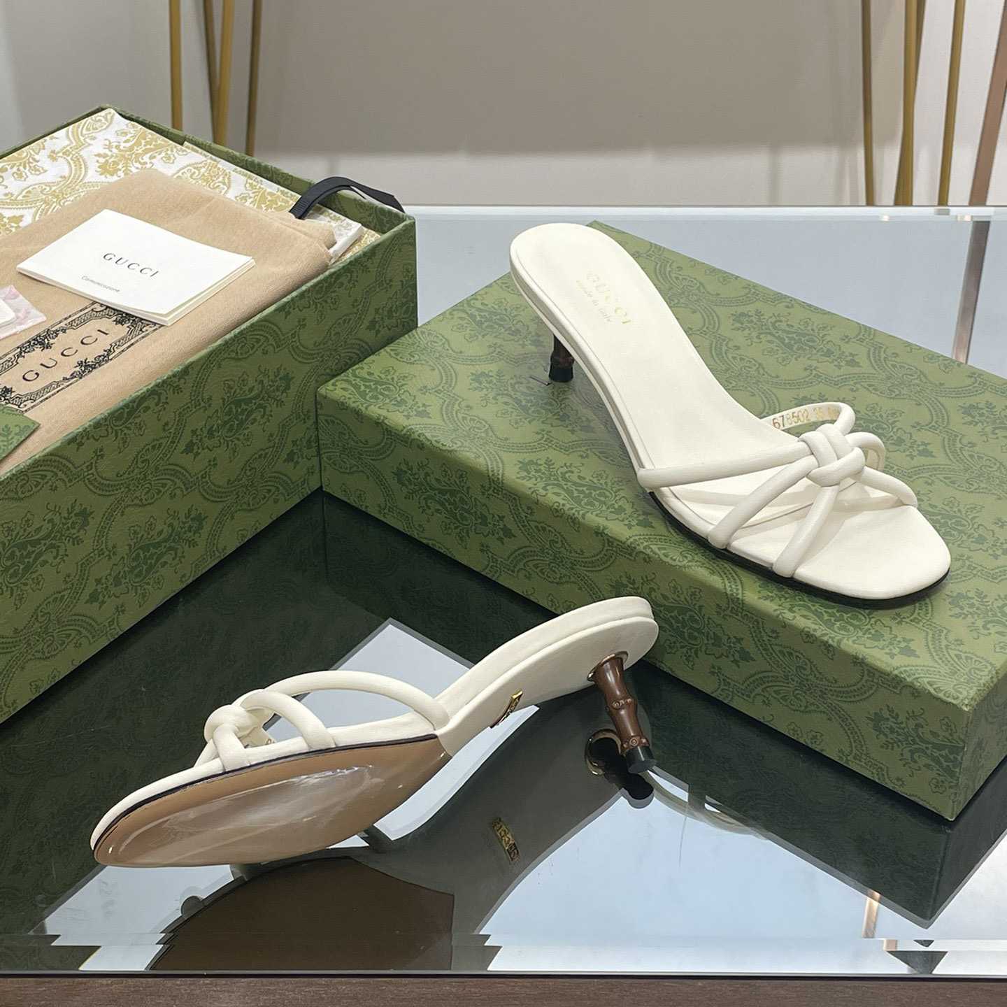 Gucci Women's Slide Sandal With Bamboo  - FashionPlug