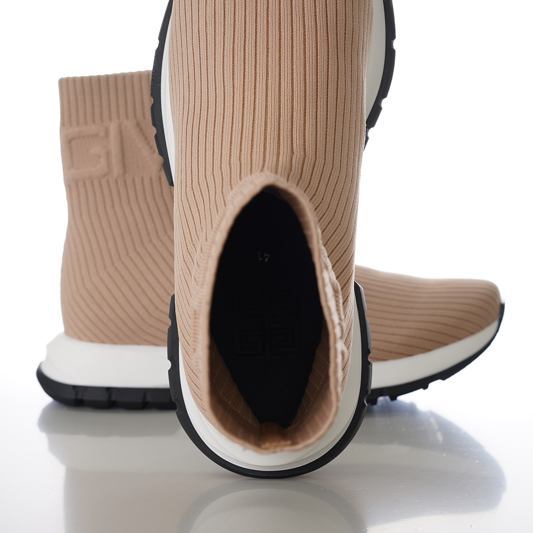 Givenchy Urban Street Sneakers  - FashionPlug