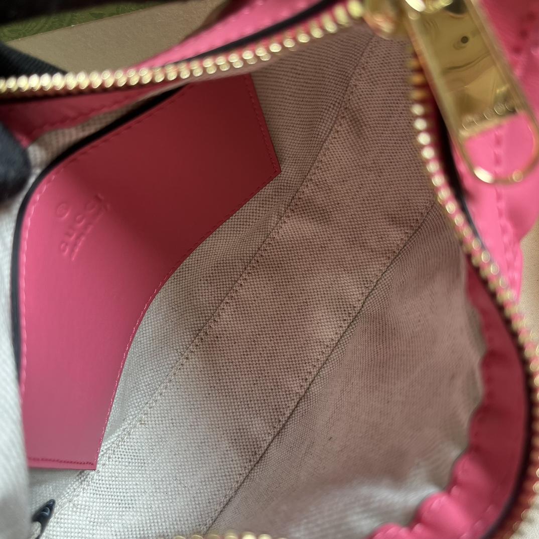 Gucci GG Matelasse Mini Bag(21x 14x 6cm) - FashionPlug