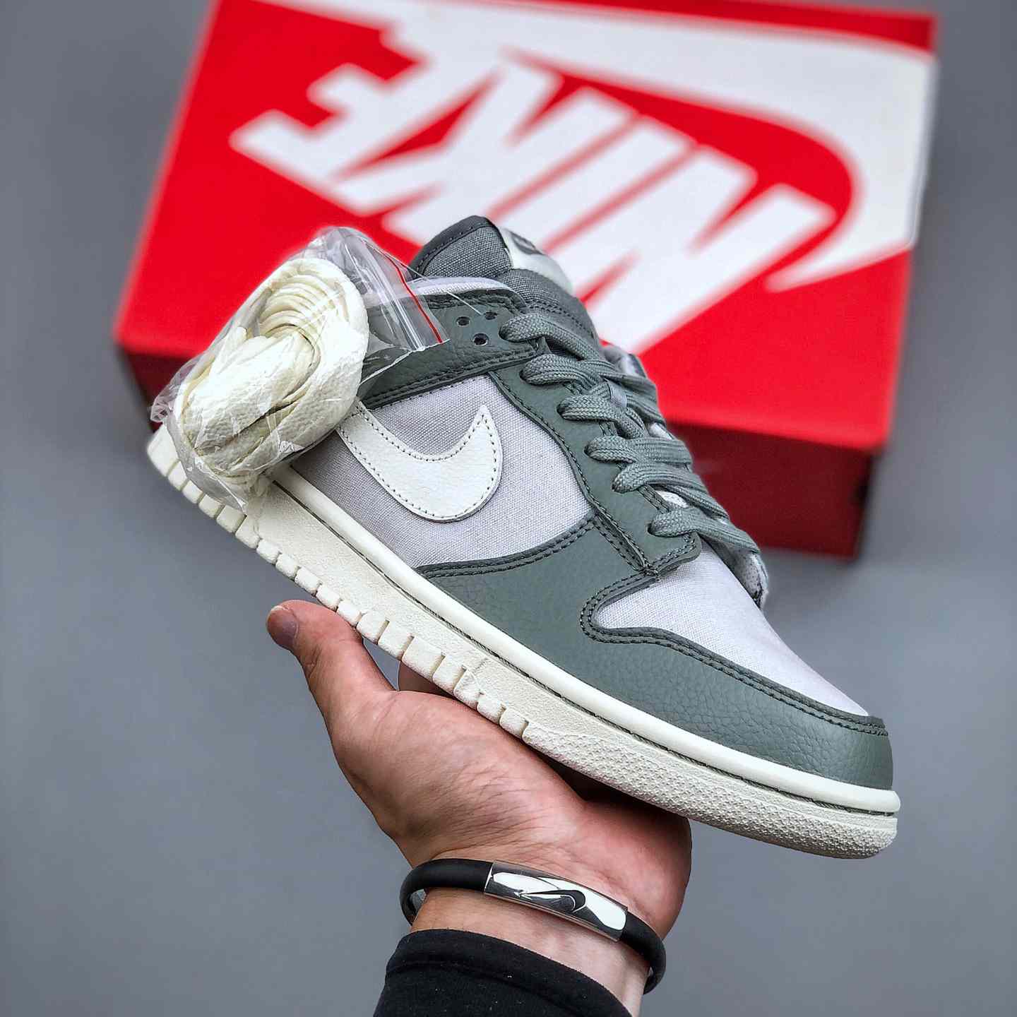 Nike Nk Dunk Low "Mica Green"  Sneakers        DV7212-300 - FashionPlug