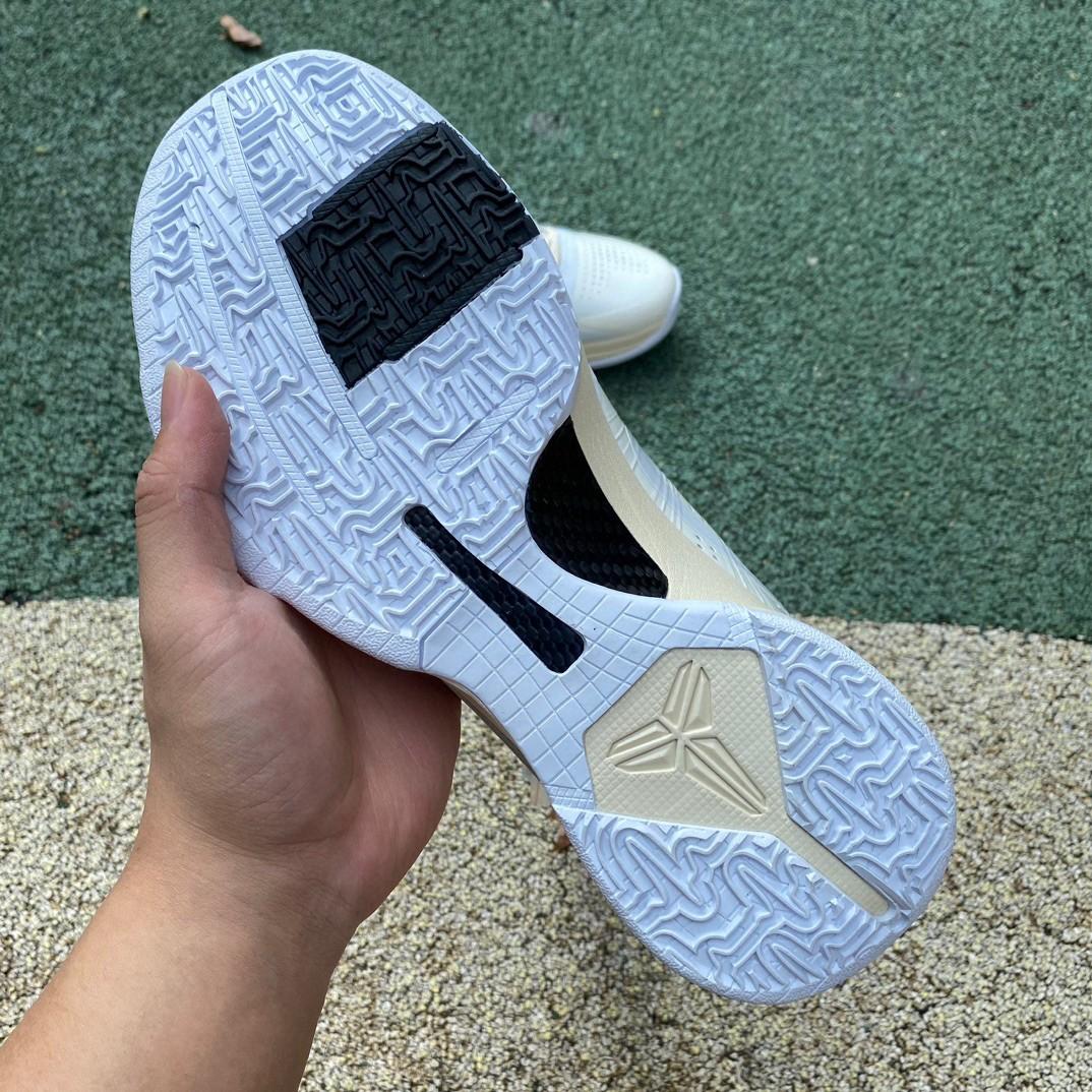 Off-white x Nike Kobe Sneaker      CZ0790-113 - FashionPlug