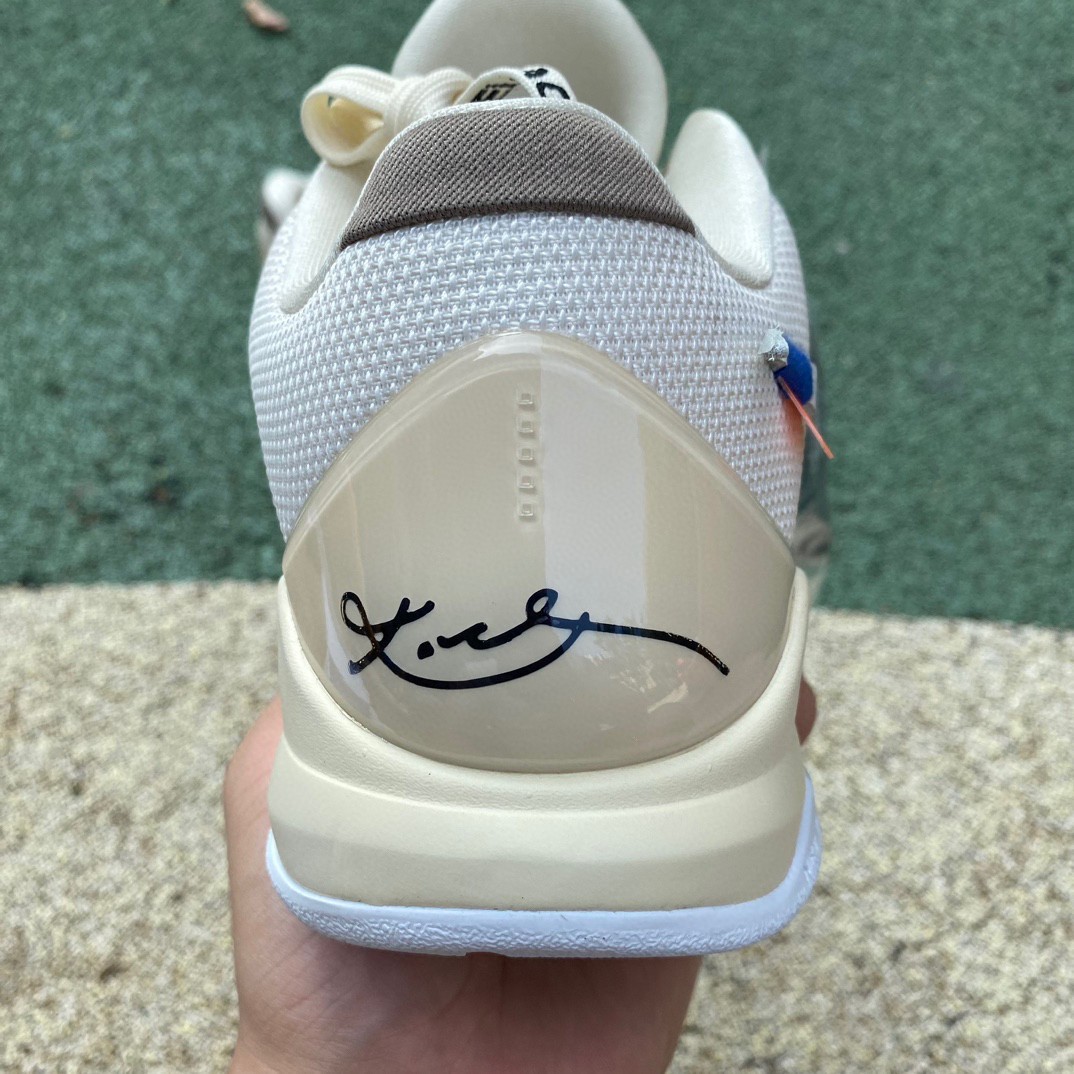 Off-white x Nike Kobe Sneaker      CZ0790-113 - FashionPlug