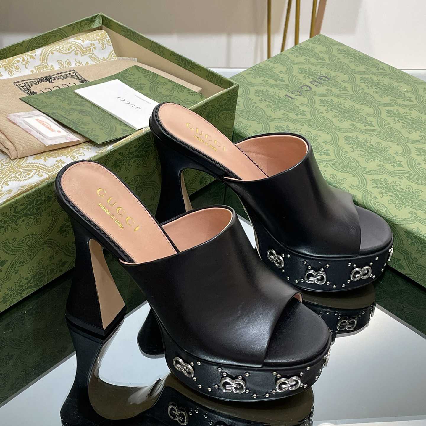 Gucci Women's Platform Slide Sandal - FashionPlug