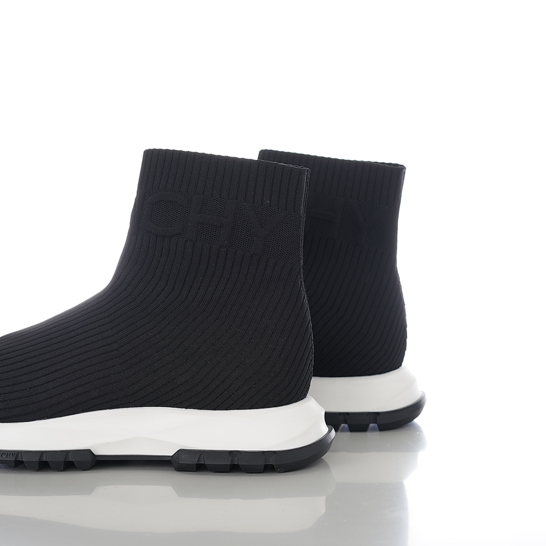 Givenchy Urban Street Sneakers  - FashionPlug