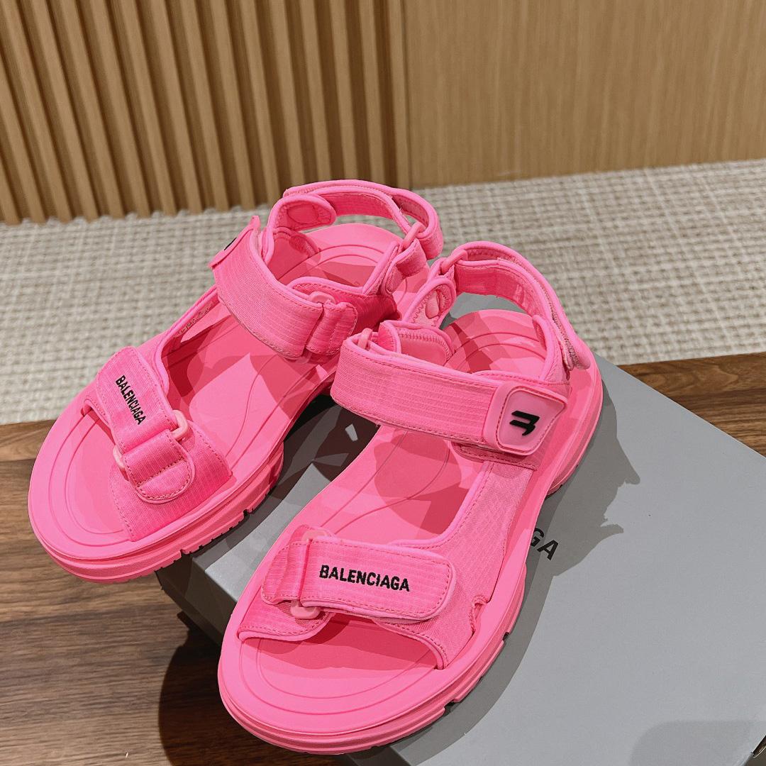 Balenciaga Women's Tourist Sandal In Pink - FashionPlug