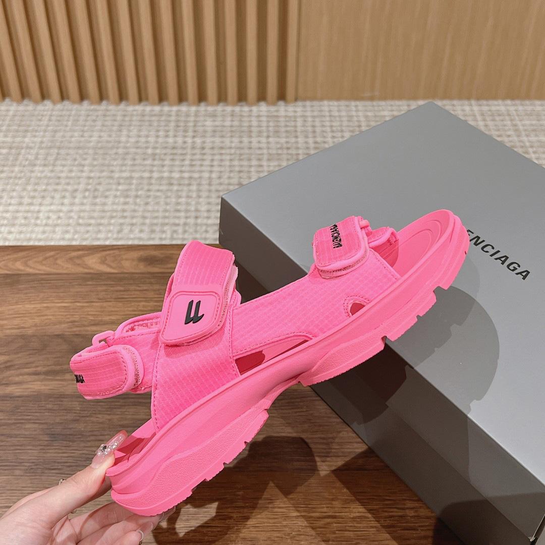 Balenciaga Women's Tourist Sandal In Pink - FashionPlug