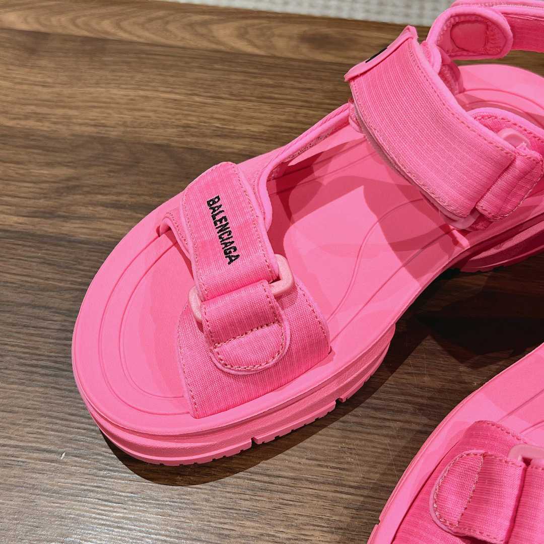 Balenciaga Women's Tourist Sandal In Pink - FashionPlug