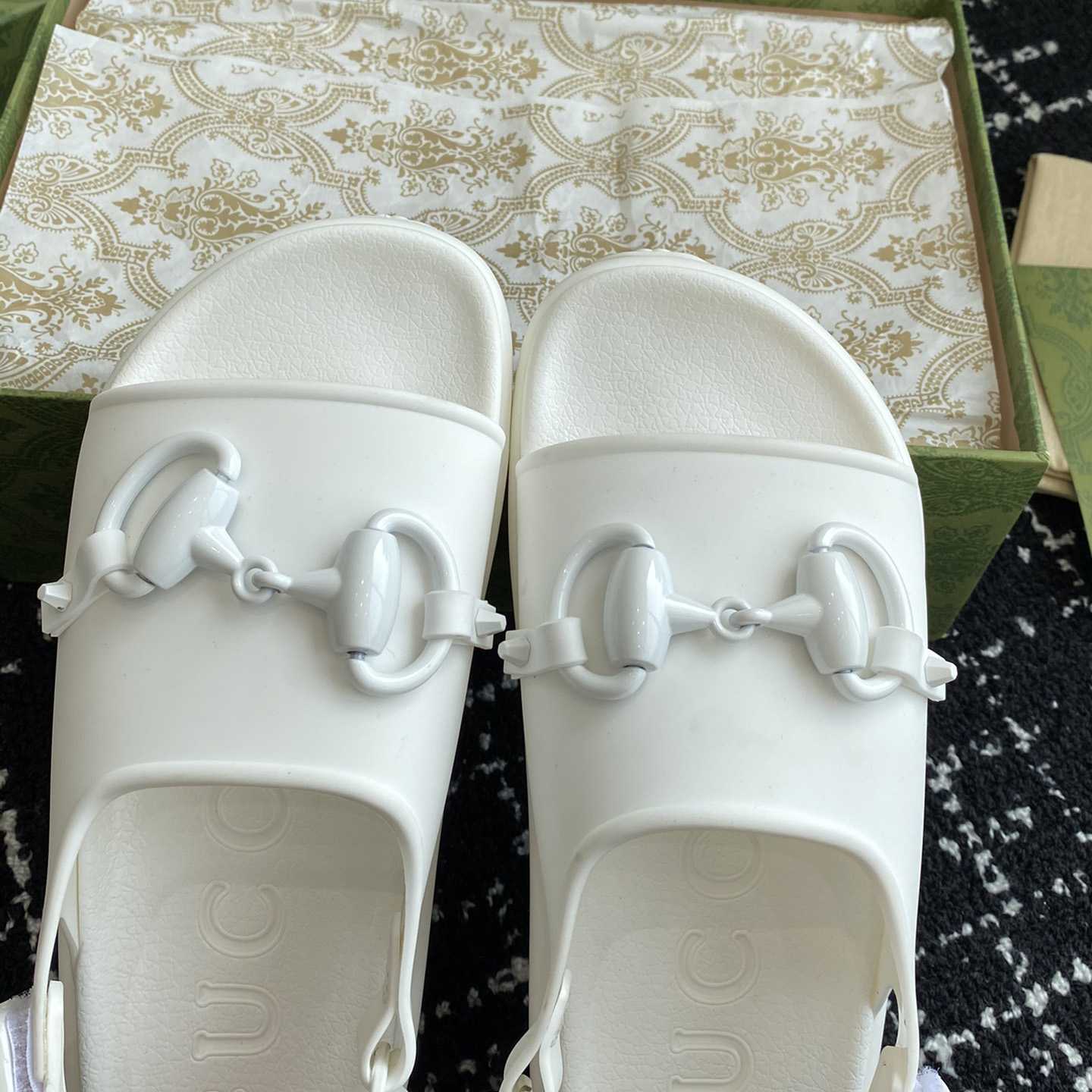 Gucci Horsebit Flatform Sandal - FashionPlug