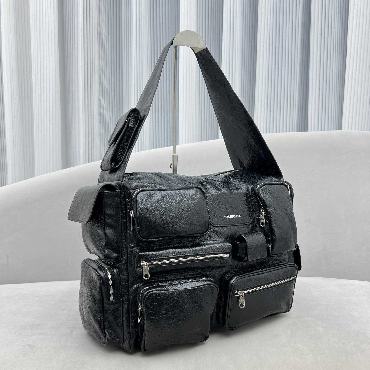 Balenciaga Logo Zipped Shoulder Bag(40x28x18cm) - FashionPlug