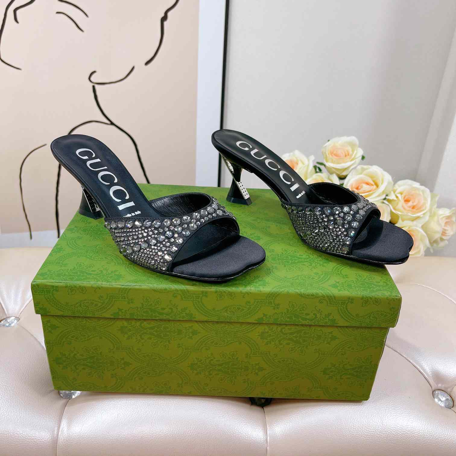Gucci Women's Slide Sandal With Crystals - FashionPlug