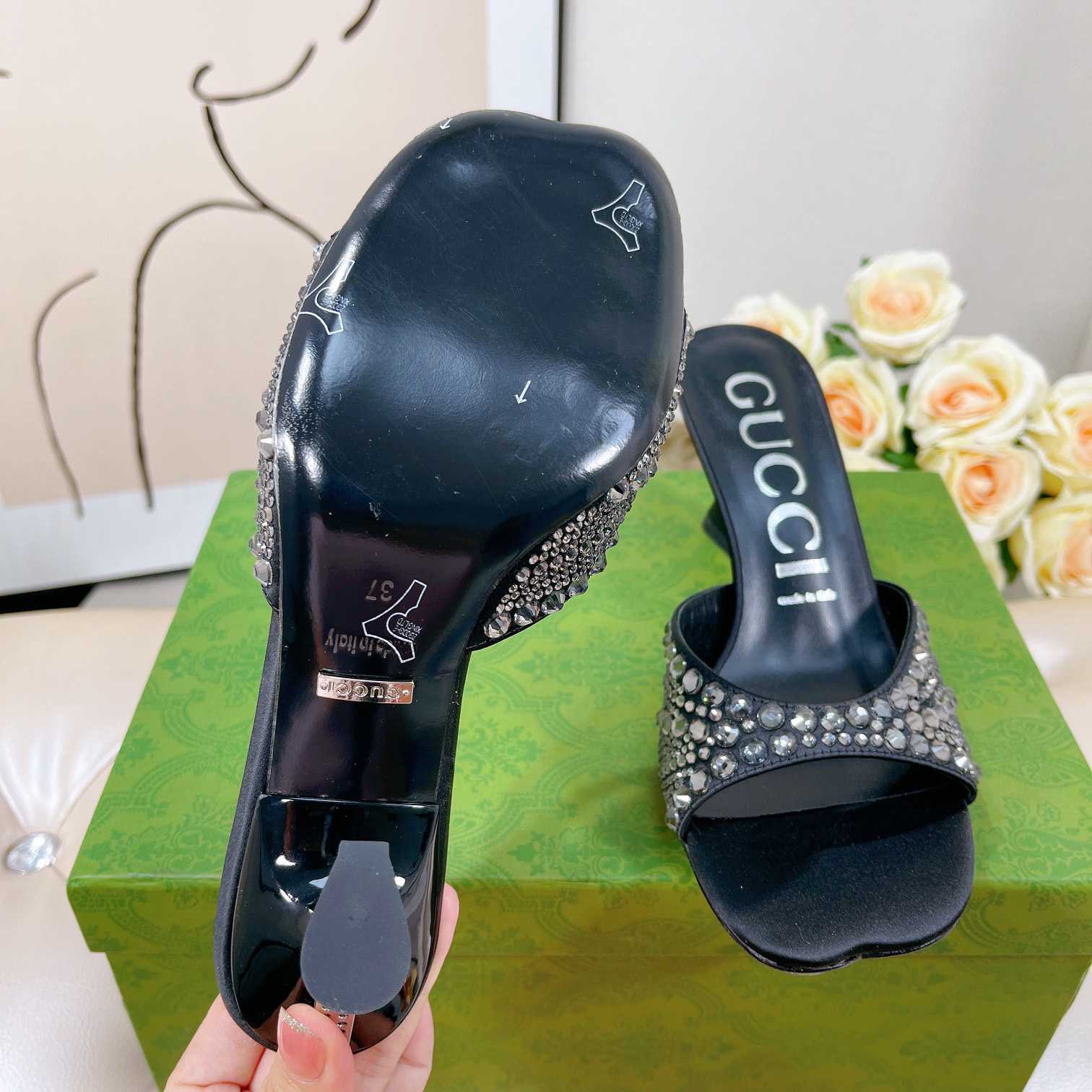Gucci Women's Slide Sandal With Crystals - FashionPlug