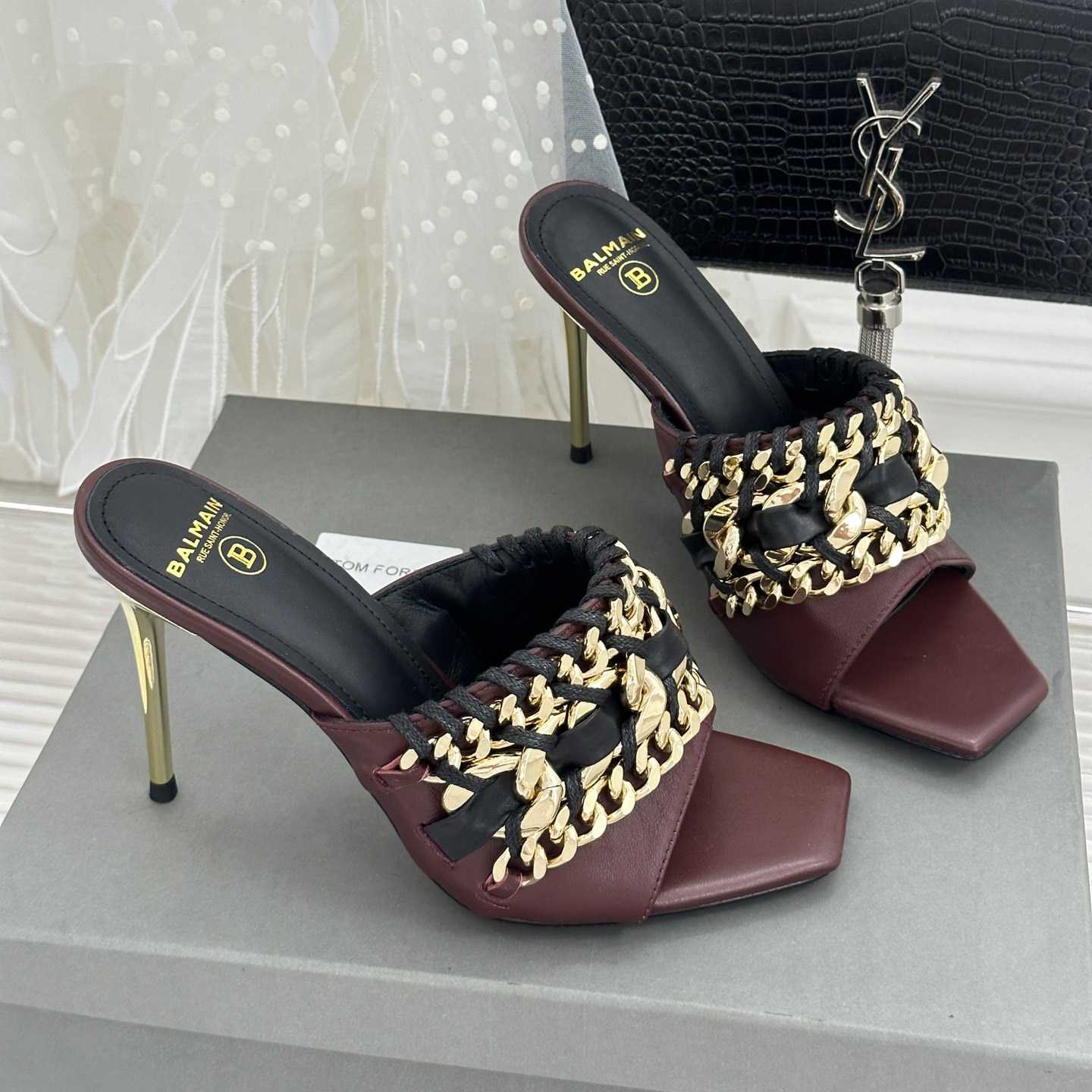 Balmain Chain-link Detail 110mm Pumps - FashionPlug
