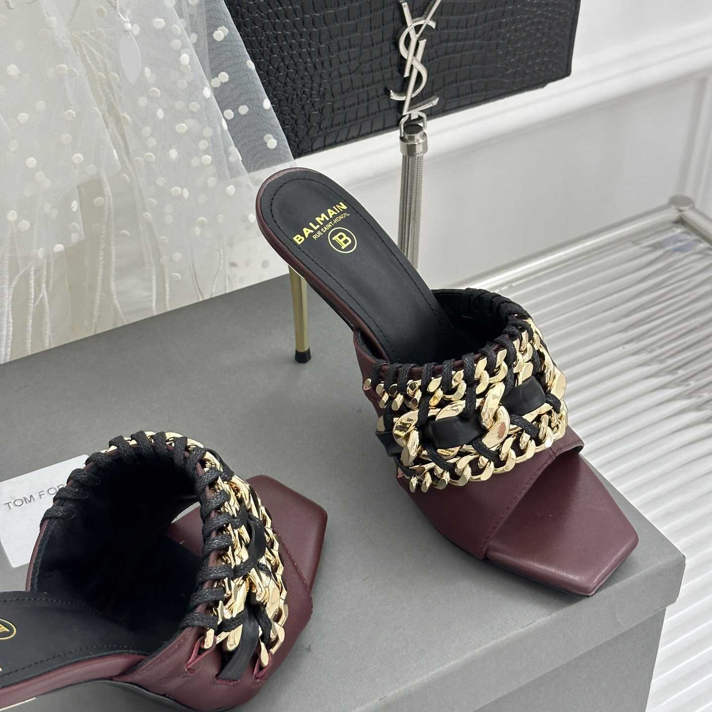 Balmain Chain-link Detail 110mm Pumps - FashionPlug